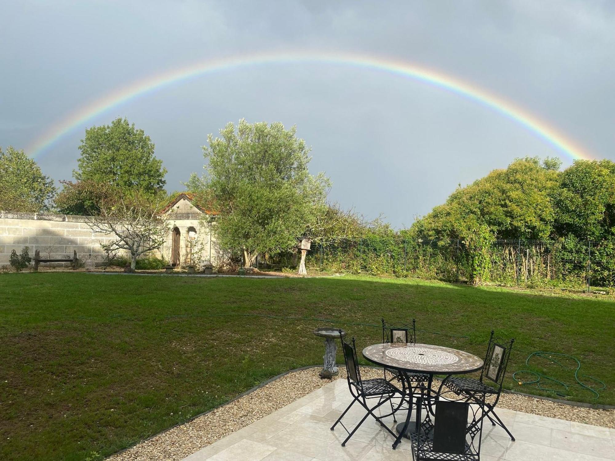 The Little Robin Bed & Breakfast Chevanceaux Eksteriør bilde